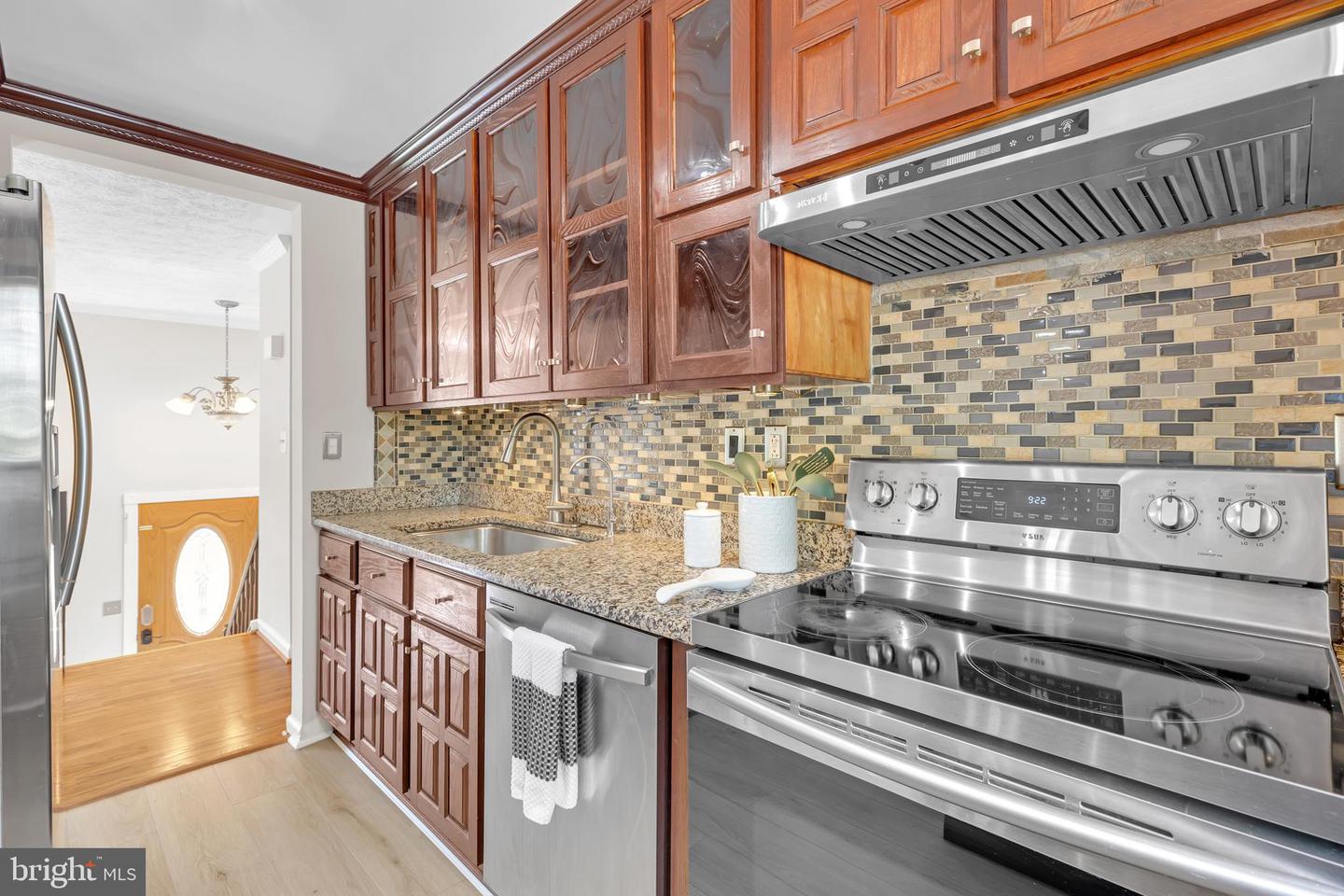 4502 CUB RUN RD, CHANTILLY, Virginia 20151, 5 Bedrooms Bedrooms, ,3 BathroomsBathrooms,Residential,For sale,4502 CUB RUN RD,VAFX2254416 MLS # VAFX2254416