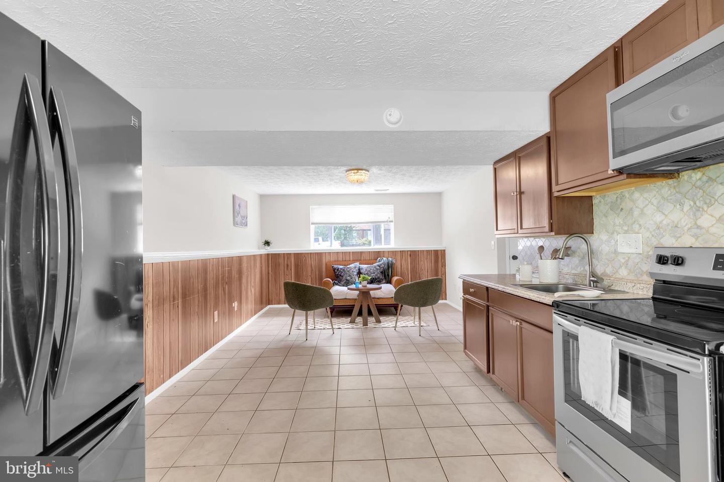 4502 CUB RUN RD, CHANTILLY, Virginia 20151, 5 Bedrooms Bedrooms, ,3 BathroomsBathrooms,Residential,For sale,4502 CUB RUN RD,VAFX2254416 MLS # VAFX2254416