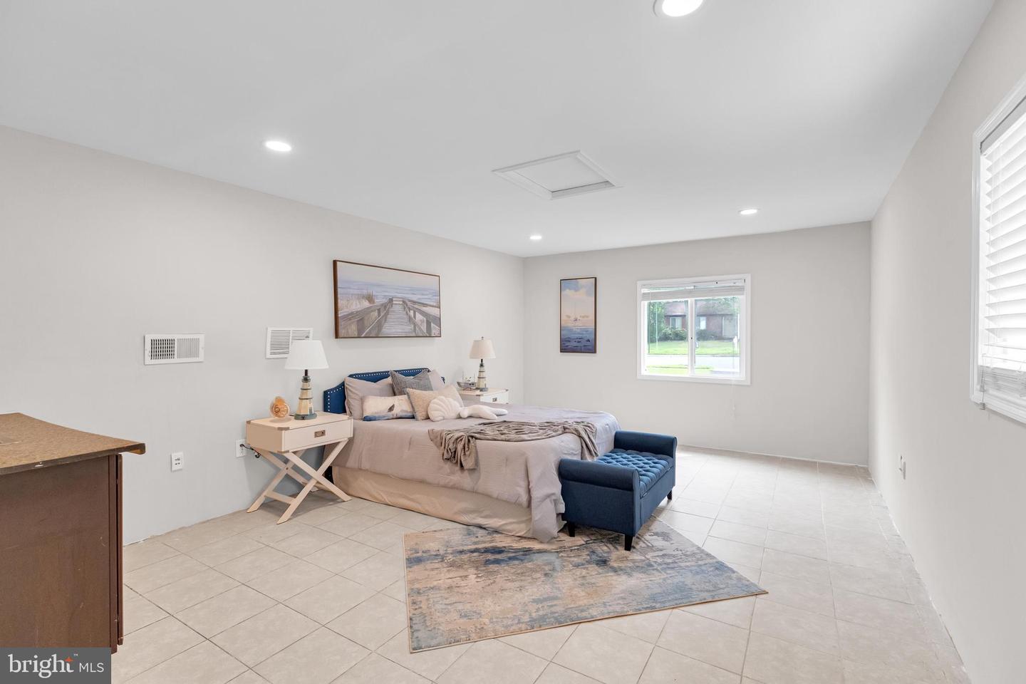 4502 CUB RUN RD, CHANTILLY, Virginia 20151, 5 Bedrooms Bedrooms, ,3 BathroomsBathrooms,Residential,For sale,4502 CUB RUN RD,VAFX2254416 MLS # VAFX2254416