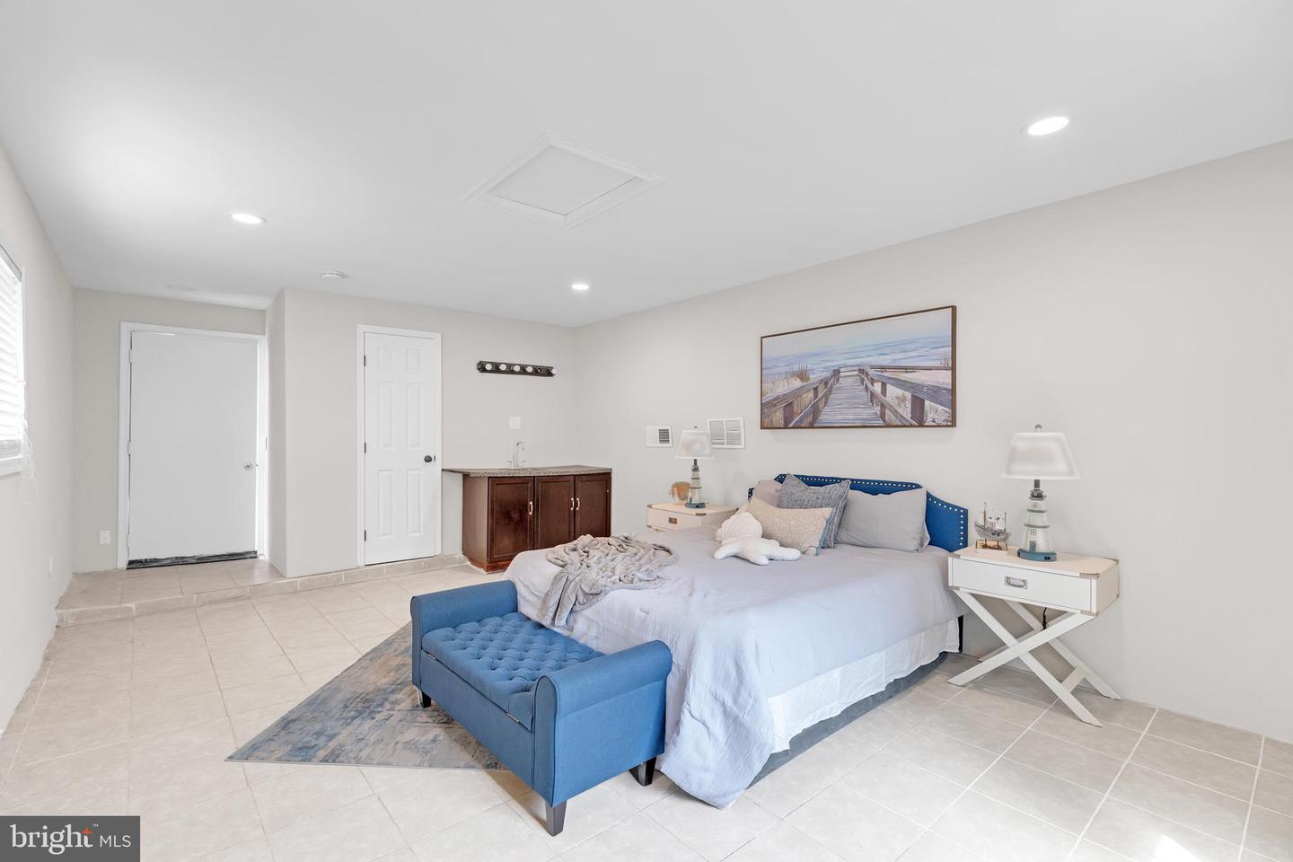 4502 CUB RUN RD, CHANTILLY, Virginia 20151, 5 Bedrooms Bedrooms, ,3 BathroomsBathrooms,Residential,For sale,4502 CUB RUN RD,VAFX2254416 MLS # VAFX2254416
