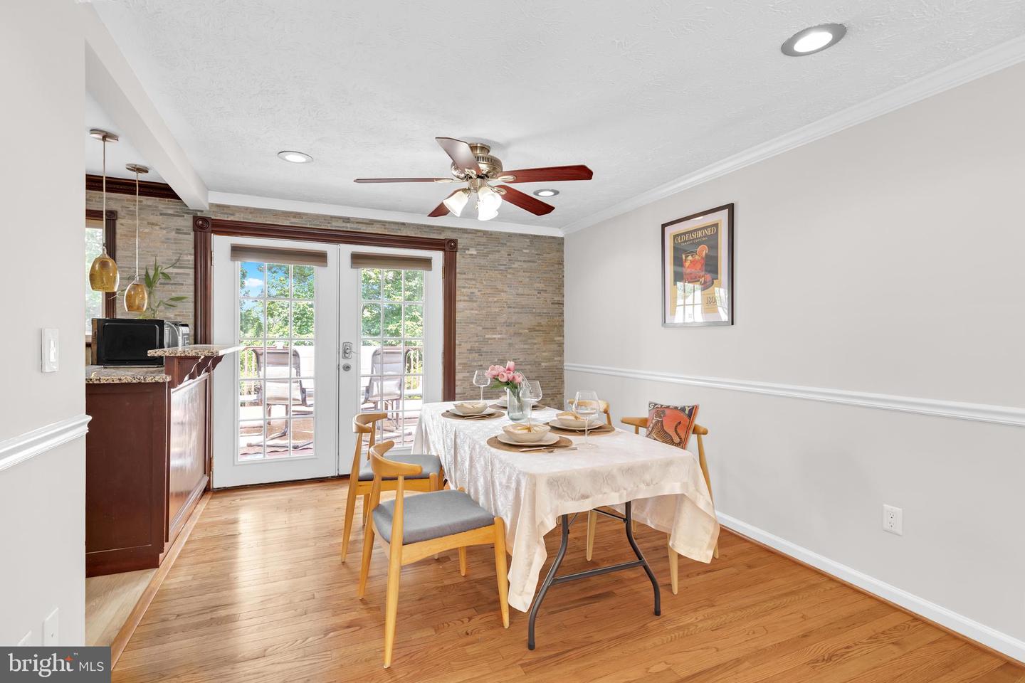 4502 CUB RUN RD, CHANTILLY, Virginia 20151, 5 Bedrooms Bedrooms, ,3 BathroomsBathrooms,Residential,For sale,4502 CUB RUN RD,VAFX2254416 MLS # VAFX2254416