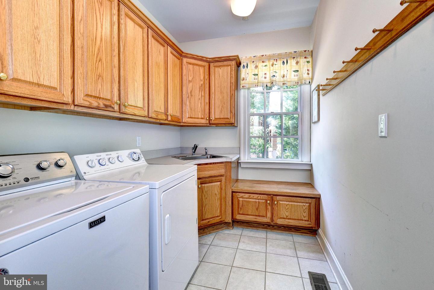 3209 OAK BRANCH LN, TOANO, Virginia 23168, 4 Bedrooms Bedrooms, ,3 BathroomsBathrooms,Residential,For sale,3209 OAK BRANCH LN,VAJC2000498 MLS # VAJC2000498