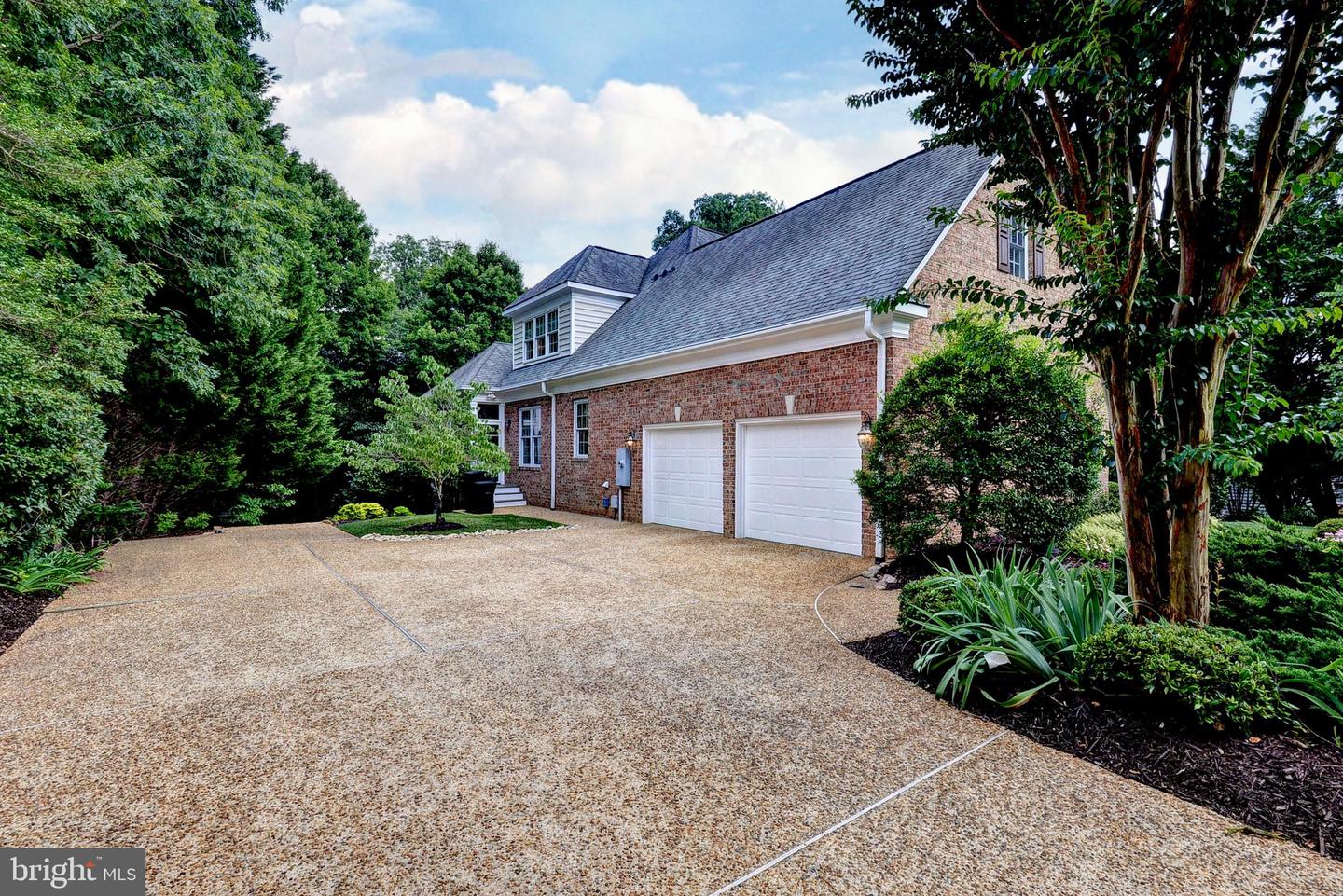 3209 OAK BRANCH LN, TOANO, Virginia 23168, 4 Bedrooms Bedrooms, ,3 BathroomsBathrooms,Residential,For sale,3209 OAK BRANCH LN,VAJC2000498 MLS # VAJC2000498