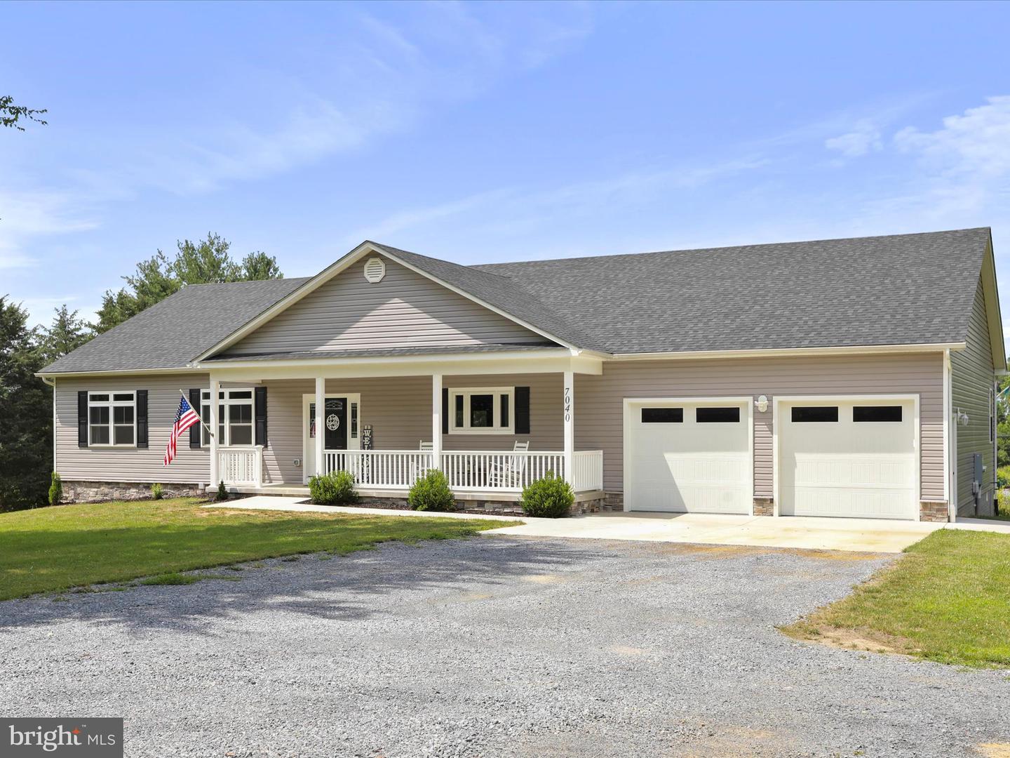 7040 VALLEY PIKE, MIDDLETOWN, Virginia 22645, 4 Bedrooms Bedrooms, ,2 BathroomsBathrooms,Residential,For sale,7040 VALLEY PIKE,VAFV2035346 MLS # VAFV2035346