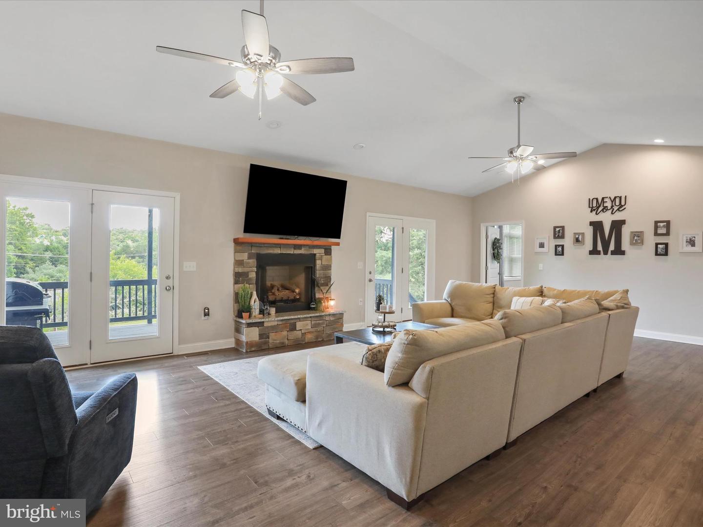 7040 VALLEY PIKE, MIDDLETOWN, Virginia 22645, 4 Bedrooms Bedrooms, ,2 BathroomsBathrooms,Residential,For sale,7040 VALLEY PIKE,VAFV2035346 MLS # VAFV2035346