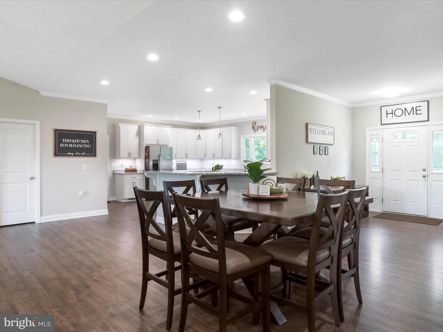 7040 VALLEY PIKE, MIDDLETOWN, Virginia 22645, 4 Bedrooms Bedrooms, ,2 BathroomsBathrooms,Residential,For sale,7040 VALLEY PIKE,VAFV2035346 MLS # VAFV2035346