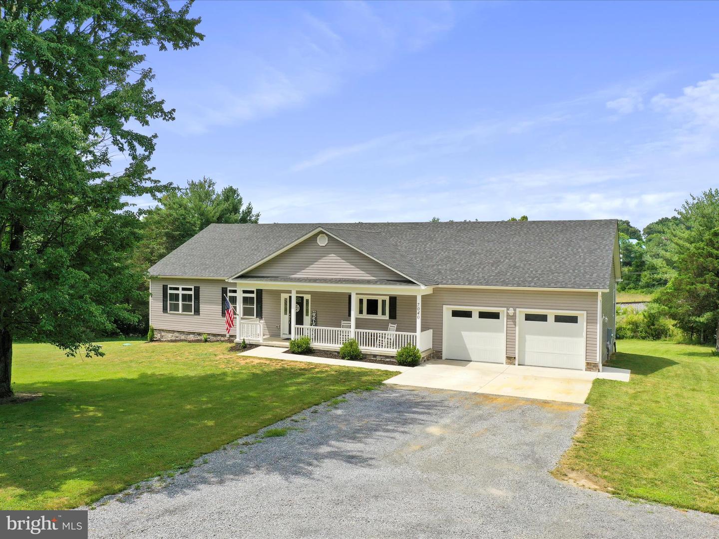 7040 VALLEY PIKE, MIDDLETOWN, Virginia 22645, 4 Bedrooms Bedrooms, ,2 BathroomsBathrooms,Residential,For sale,7040 VALLEY PIKE,VAFV2035346 MLS # VAFV2035346