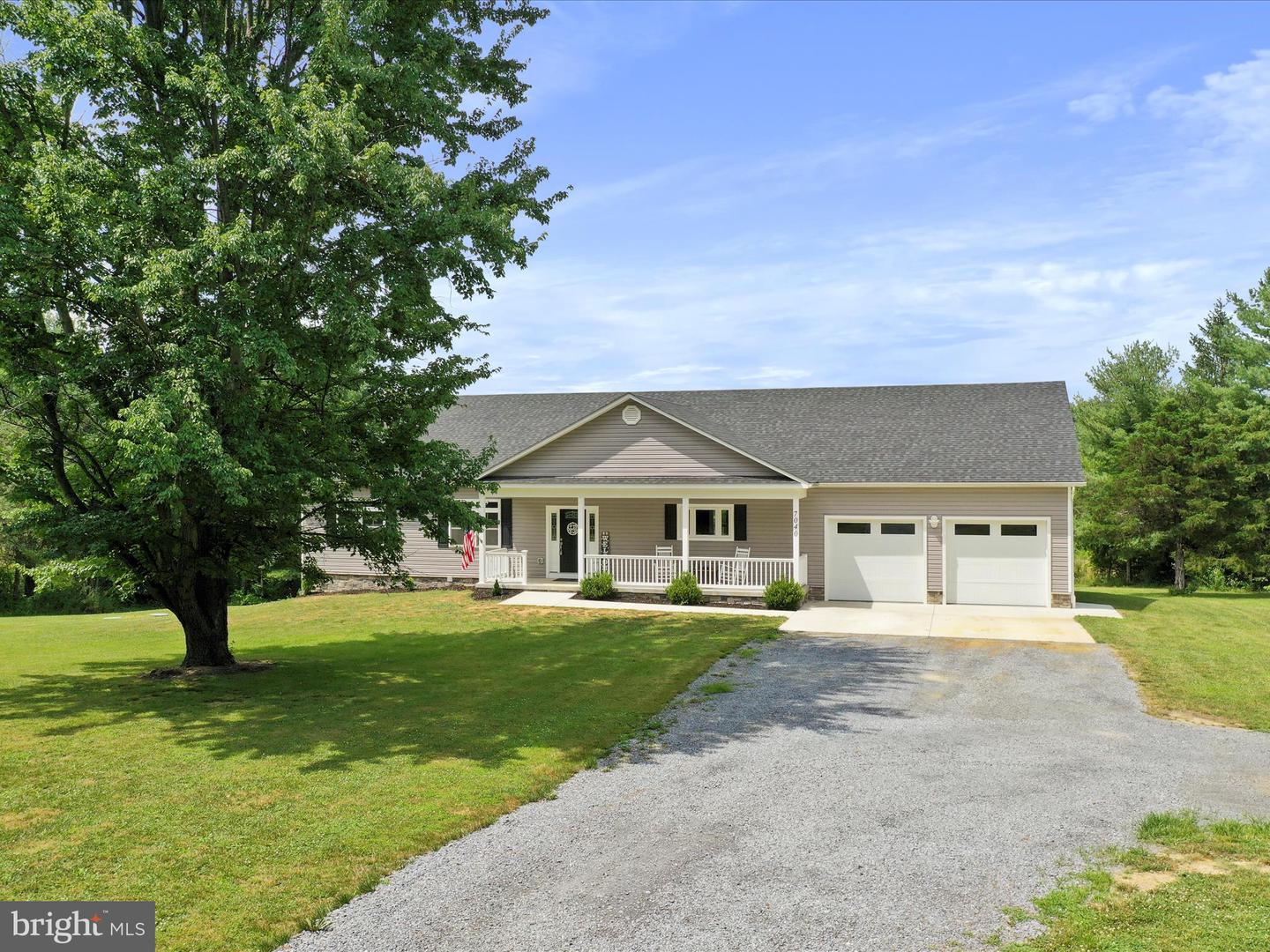 7040 VALLEY PIKE, MIDDLETOWN, Virginia 22645, 4 Bedrooms Bedrooms, ,2 BathroomsBathrooms,Residential,For sale,7040 VALLEY PIKE,VAFV2035346 MLS # VAFV2035346