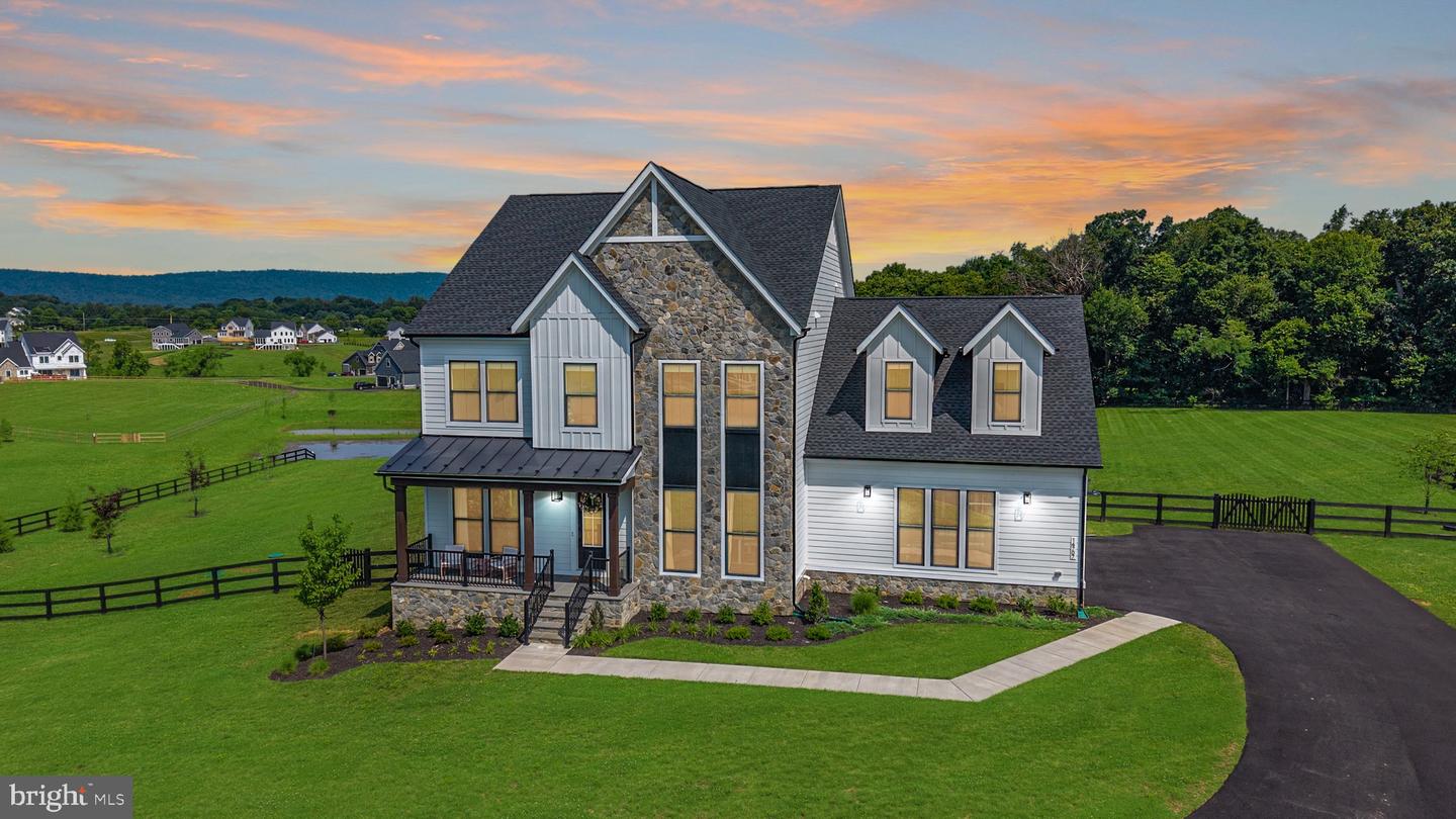 14707 FARMALL CT, WATERFORD, Virginia 20197, 5 Bedrooms Bedrooms, ,4 BathroomsBathrooms,Residential,For sale,14707 FARMALL CT,VALO2101600 MLS # VALO2101600