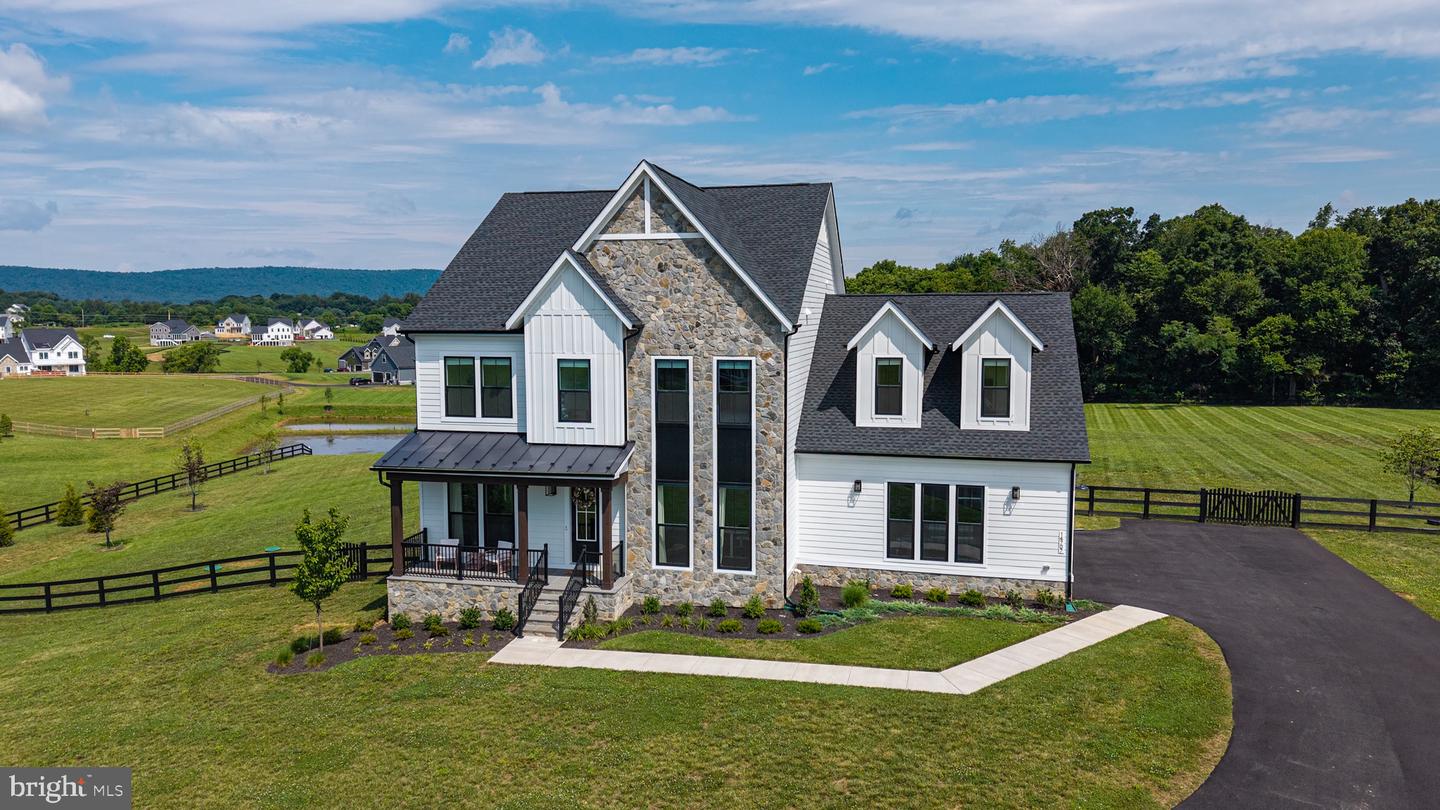 14707 FARMALL CT, WATERFORD, Virginia 20197, 5 Bedrooms Bedrooms, ,4 BathroomsBathrooms,Residential,For sale,14707 FARMALL CT,VALO2101600 MLS # VALO2101600