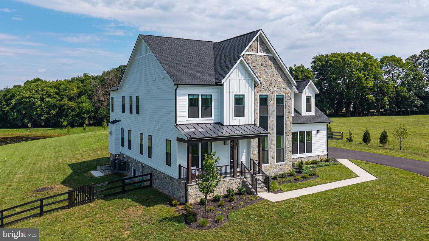 14707 FARMALL CT, WATERFORD, Virginia 20197, 5 Bedrooms Bedrooms, ,4 BathroomsBathrooms,Residential,For sale,14707 FARMALL CT,VALO2101600 MLS # VALO2101600