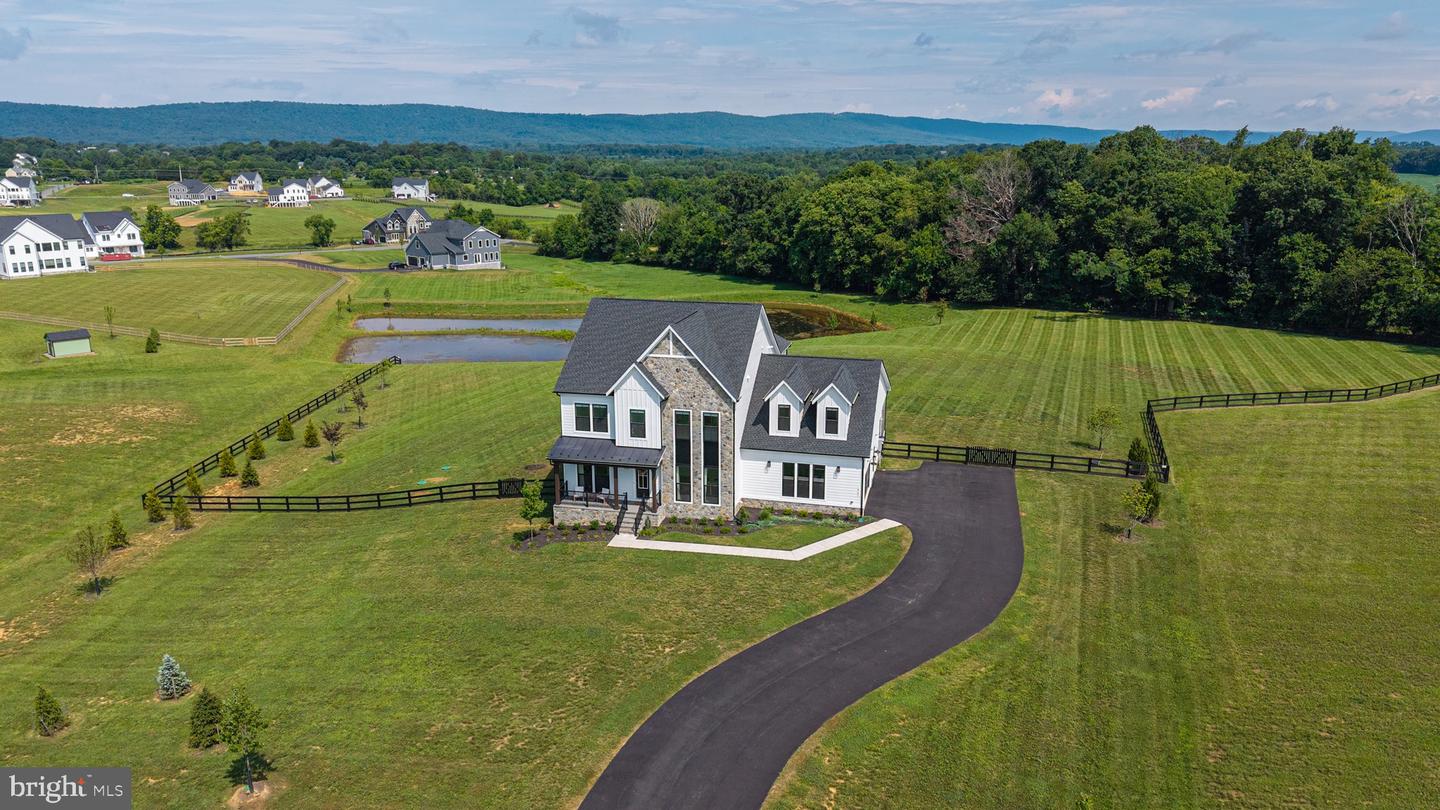 14707 FARMALL CT, WATERFORD, Virginia 20197, 5 Bedrooms Bedrooms, ,4 BathroomsBathrooms,Residential,For sale,14707 FARMALL CT,VALO2101600 MLS # VALO2101600