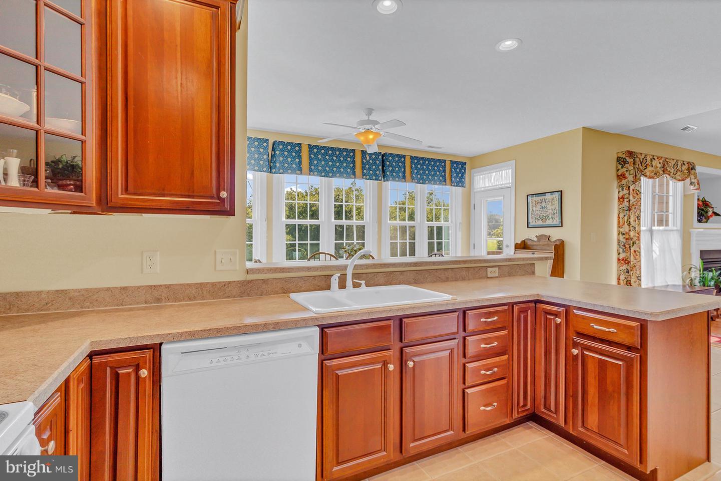 41 MERCERS WAY, IRVINGTON, Virginia 22480, 3 Bedrooms Bedrooms, 7 Rooms Rooms,2 BathroomsBathrooms,Residential,For sale,41 MERCERS WAY,VALV2000850 MLS # VALV2000850