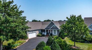 41 MERCERS WAY, IRVINGTON, Virginia 22480, 3 Bedrooms Bedrooms, 7 Rooms Rooms,2 BathroomsBathrooms,Residential,For sale,41 MERCERS WAY,VALV2000850 MLS # VALV2000850