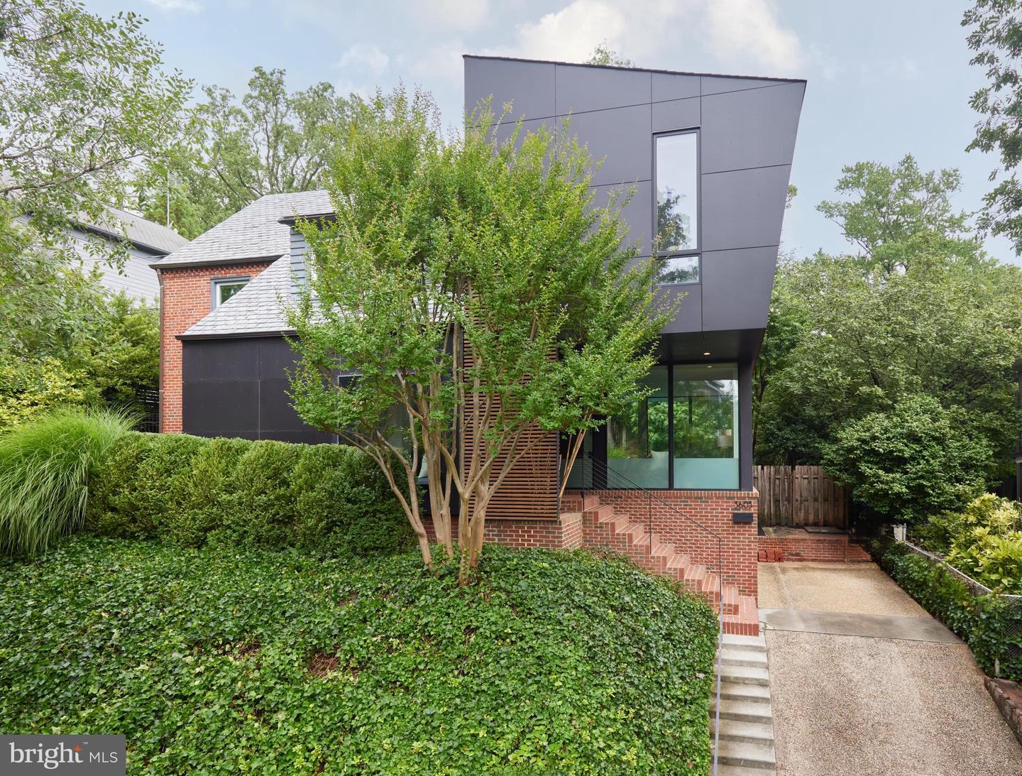 3605 ALBEMARLE ST NW, WASHINGTON, District Of Columbia 20008, 5 Bedrooms Bedrooms, ,4 BathroomsBathrooms,Residential,For sale,3605 ALBEMARLE ST NW,DCDC2209638 MLS # DCDC2209638