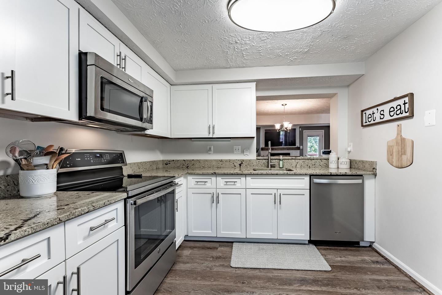 9188 FOREST BREEZE CT, SPRINGFIELD, Virginia 22152, 3 Bedrooms Bedrooms, ,2 BathroomsBathrooms,Residential,For sale,9188 FOREST BREEZE CT,VAFX2254600 MLS # VAFX2254600