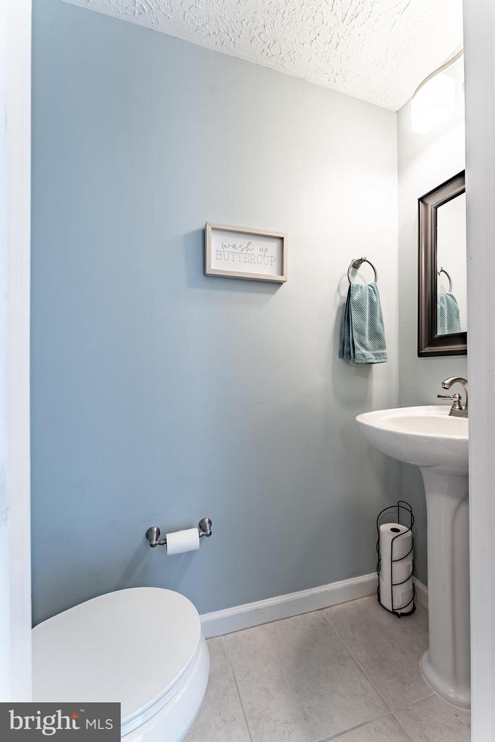 9188 FOREST BREEZE CT, SPRINGFIELD, Virginia 22152, 3 Bedrooms Bedrooms, ,2 BathroomsBathrooms,Residential,For sale,9188 FOREST BREEZE CT,VAFX2254600 MLS # VAFX2254600