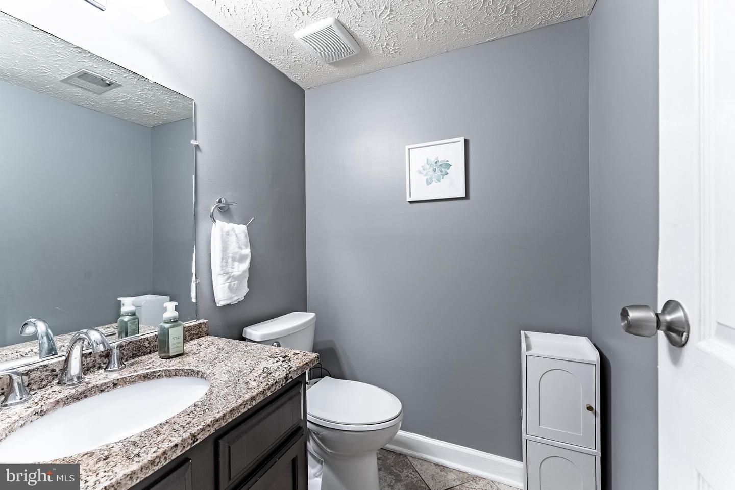 9188 FOREST BREEZE CT, SPRINGFIELD, Virginia 22152, 3 Bedrooms Bedrooms, ,2 BathroomsBathrooms,Residential,For sale,9188 FOREST BREEZE CT,VAFX2254600 MLS # VAFX2254600