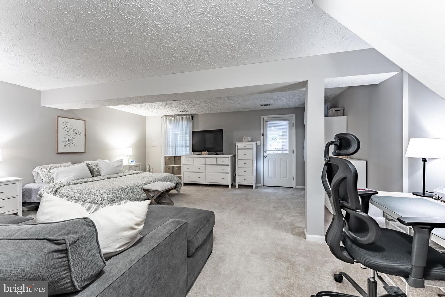 9188 FOREST BREEZE CT, SPRINGFIELD, Virginia 22152, 3 Bedrooms Bedrooms, ,2 BathroomsBathrooms,Residential,For sale,9188 FOREST BREEZE CT,VAFX2254600 MLS # VAFX2254600