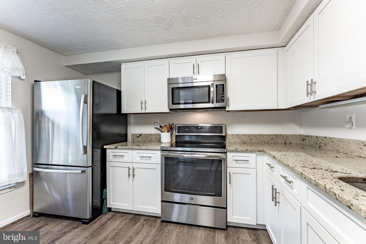 9188 FOREST BREEZE CT, SPRINGFIELD, Virginia 22152, 3 Bedrooms Bedrooms, ,2 BathroomsBathrooms,Residential,For sale,9188 FOREST BREEZE CT,VAFX2254600 MLS # VAFX2254600