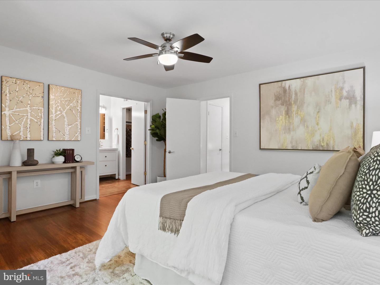 3170 COLCHESTER BROOK LN, FAIRFAX, Virginia 22031, 3 Bedrooms Bedrooms, ,2 BathroomsBathrooms,Residential,For sale,3170 COLCHESTER BROOK LN,VAFX2254612 MLS # VAFX2254612