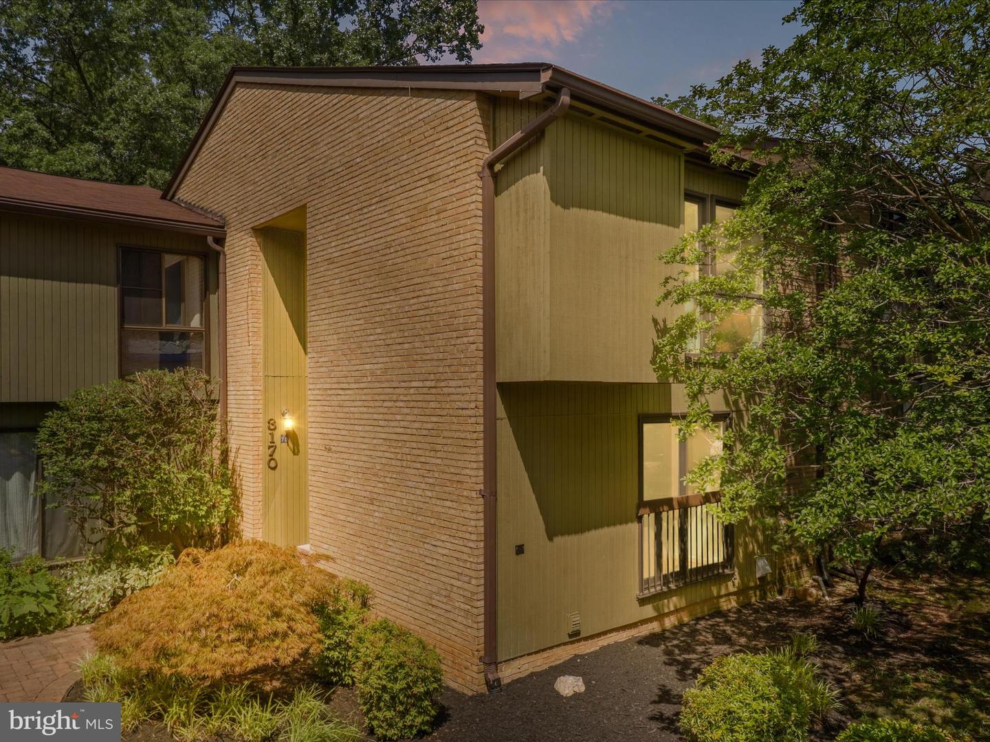 3170 COLCHESTER BROOK LN, FAIRFAX, Virginia 22031, 3 Bedrooms Bedrooms, ,2 BathroomsBathrooms,Residential,For sale,3170 COLCHESTER BROOK LN,VAFX2254612 MLS # VAFX2254612