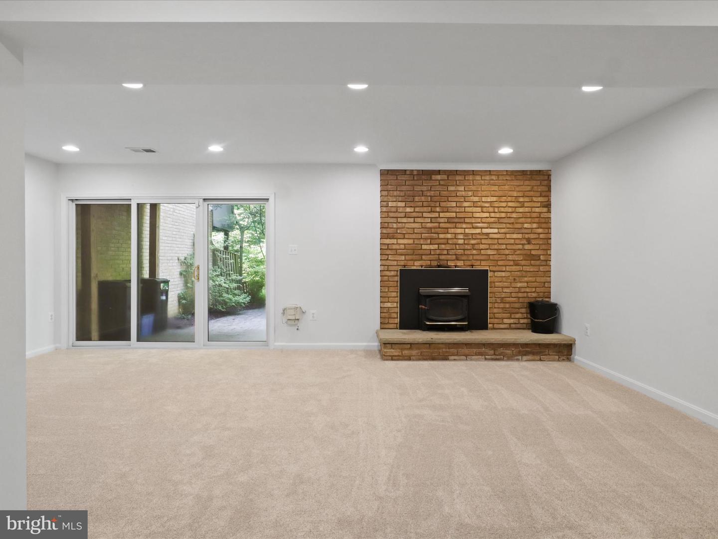 3170 COLCHESTER BROOK LN, FAIRFAX, Virginia 22031, 3 Bedrooms Bedrooms, ,2 BathroomsBathrooms,Residential,For sale,3170 COLCHESTER BROOK LN,VAFX2254612 MLS # VAFX2254612