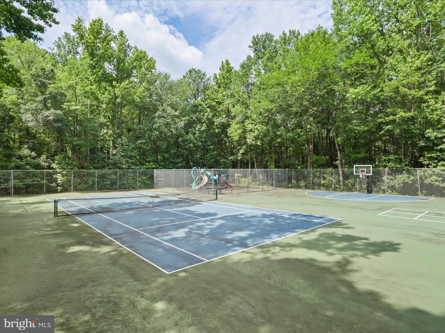 3170 COLCHESTER BROOK LN, FAIRFAX, Virginia 22031, 3 Bedrooms Bedrooms, ,2 BathroomsBathrooms,Residential,For sale,3170 COLCHESTER BROOK LN,VAFX2254612 MLS # VAFX2254612