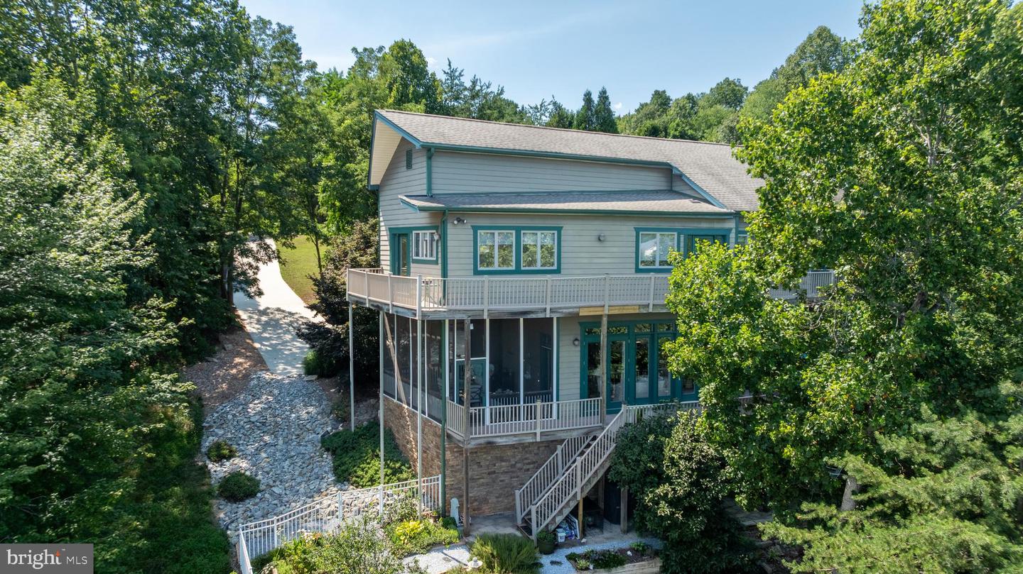 368 PENNINSULA POINT, LYNCH STATION, Virginia 24571, 4 Bedrooms Bedrooms, ,3 BathroomsBathrooms,Residential,For sale,368 PENNINSULA POINT,VACP2000092 MLS # VACP2000092