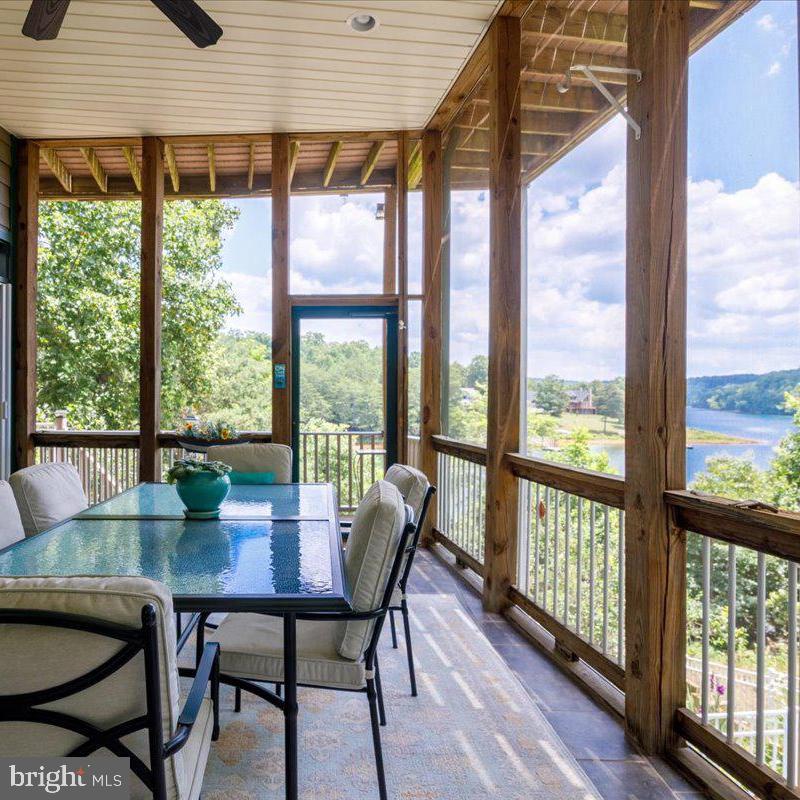 368 PENNINSULA POINT, LYNCH STATION, Virginia 24571, 4 Bedrooms Bedrooms, ,3 BathroomsBathrooms,Residential,For sale,368 PENNINSULA POINT,VACP2000092 MLS # VACP2000092