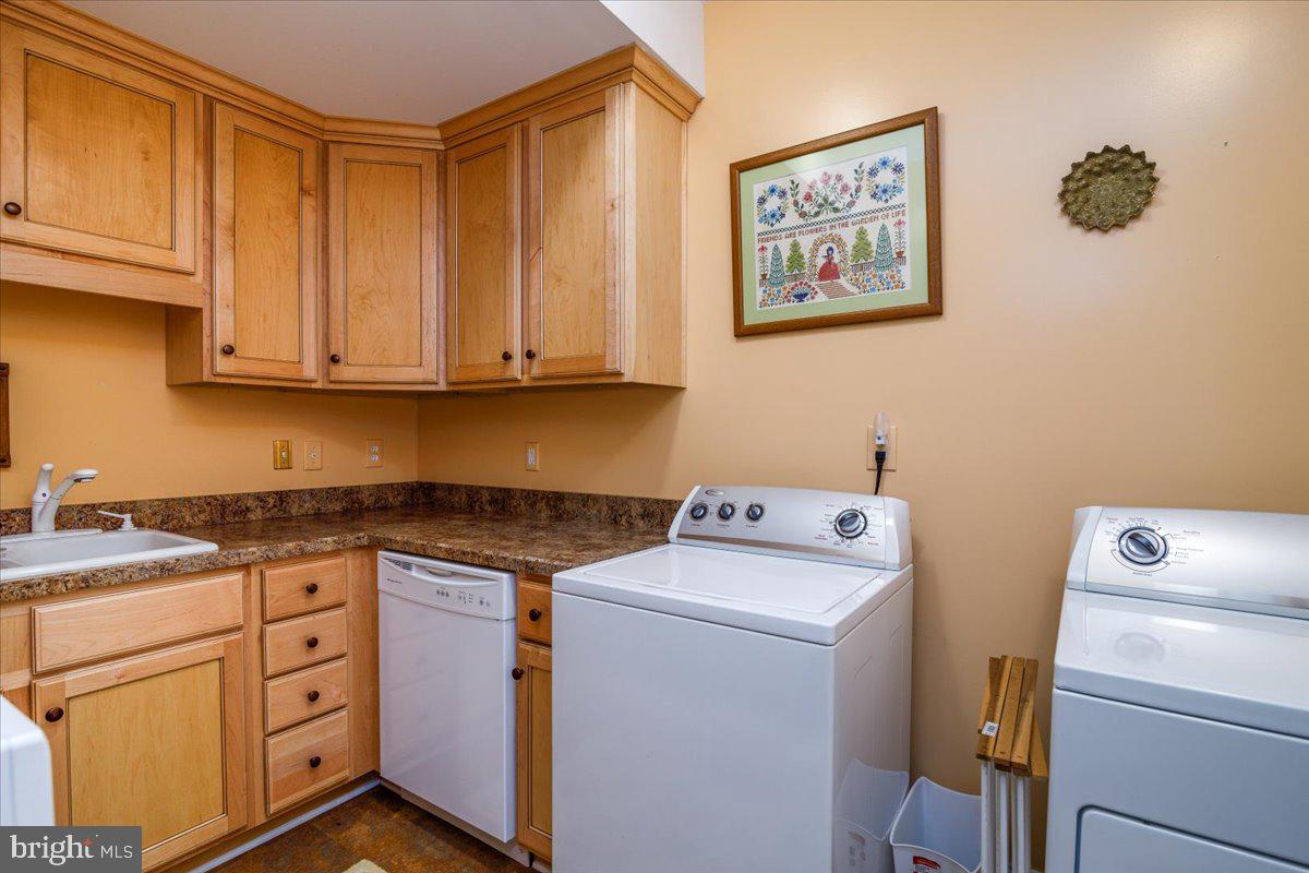 368 PENNINSULA POINT, LYNCH STATION, Virginia 24571, 4 Bedrooms Bedrooms, ,3 BathroomsBathrooms,Residential,For sale,368 PENNINSULA POINT,VACP2000092 MLS # VACP2000092