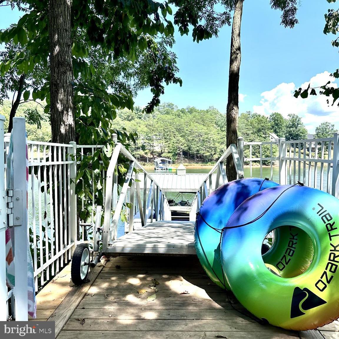368 PENNINSULA POINT, LYNCH STATION, Virginia 24571, 4 Bedrooms Bedrooms, ,3 BathroomsBathrooms,Residential,For sale,368 PENNINSULA POINT,VACP2000092 MLS # VACP2000092