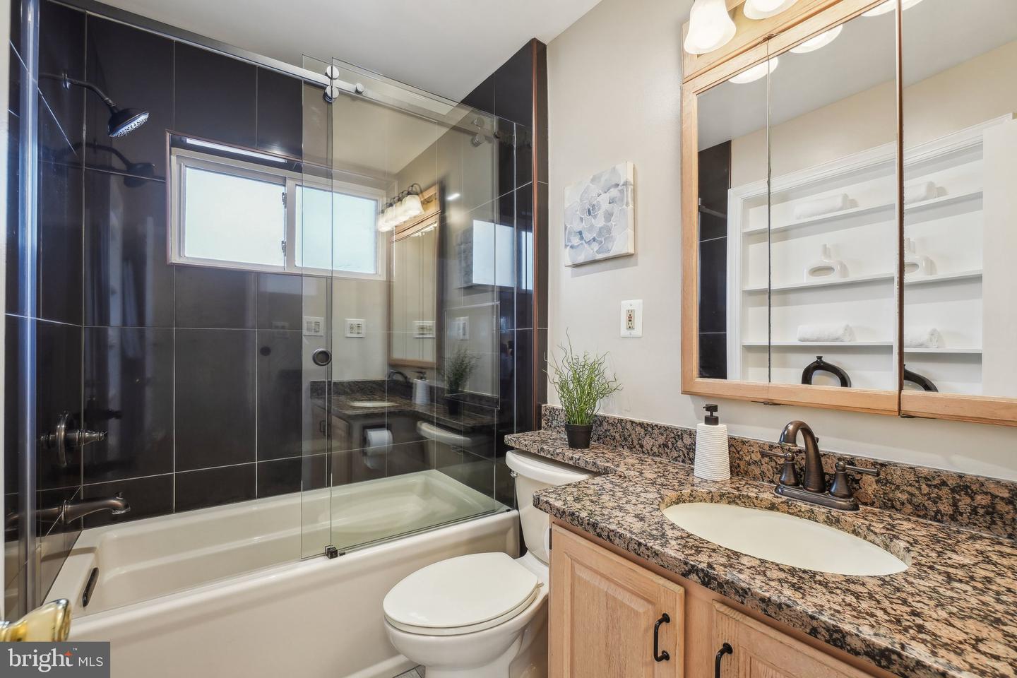 2924 S GRANT ST, ARLINGTON, Virginia 22202, 4 Bedrooms Bedrooms, ,2 BathroomsBathrooms,Residential,For sale,2924 S GRANT ST,VAAR2060448 MLS # VAAR2060448