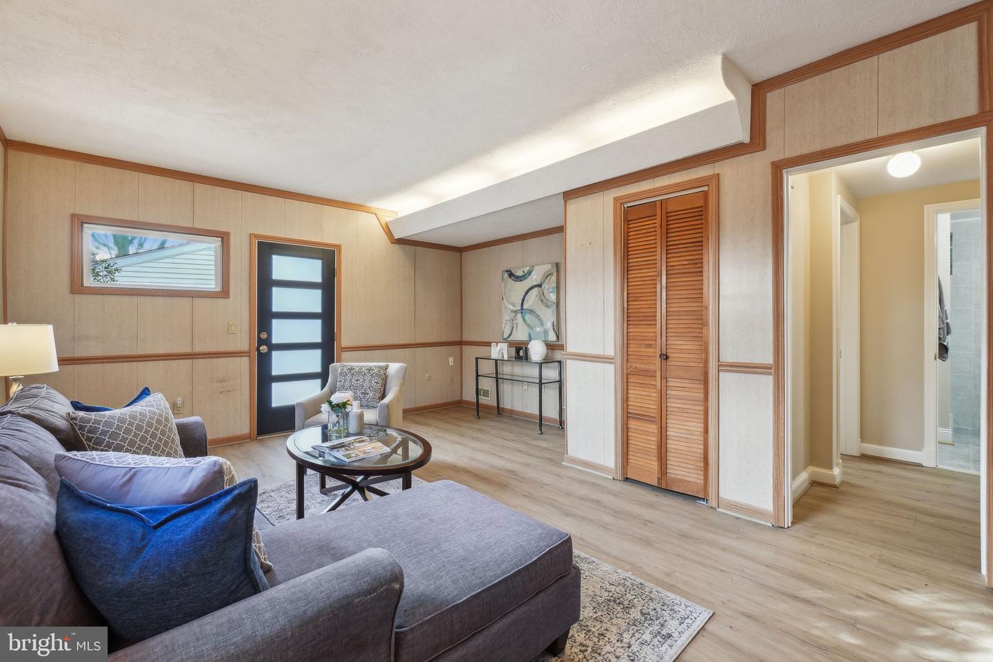 2924 S GRANT ST, ARLINGTON, Virginia 22202, 4 Bedrooms Bedrooms, ,2 BathroomsBathrooms,Residential,For sale,2924 S GRANT ST,VAAR2060448 MLS # VAAR2060448