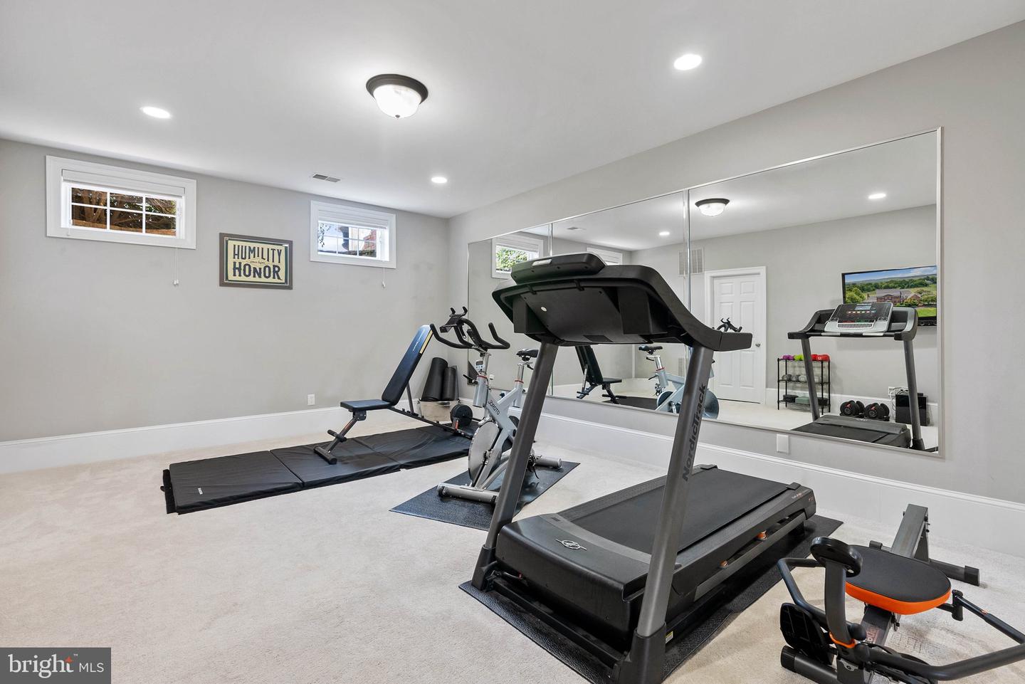 15999 HAMPTON RD, HAMILTON, Virginia 20158, 5 Bedrooms Bedrooms, ,6 BathroomsBathrooms,Residential,For sale,15999 HAMPTON RD,VALO2101718 MLS # VALO2101718