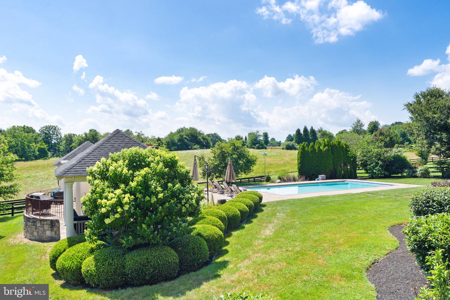 15999 HAMPTON RD, HAMILTON, Virginia 20158, 5 Bedrooms Bedrooms, ,6 BathroomsBathrooms,Residential,For sale,15999 HAMPTON RD,VALO2101718 MLS # VALO2101718