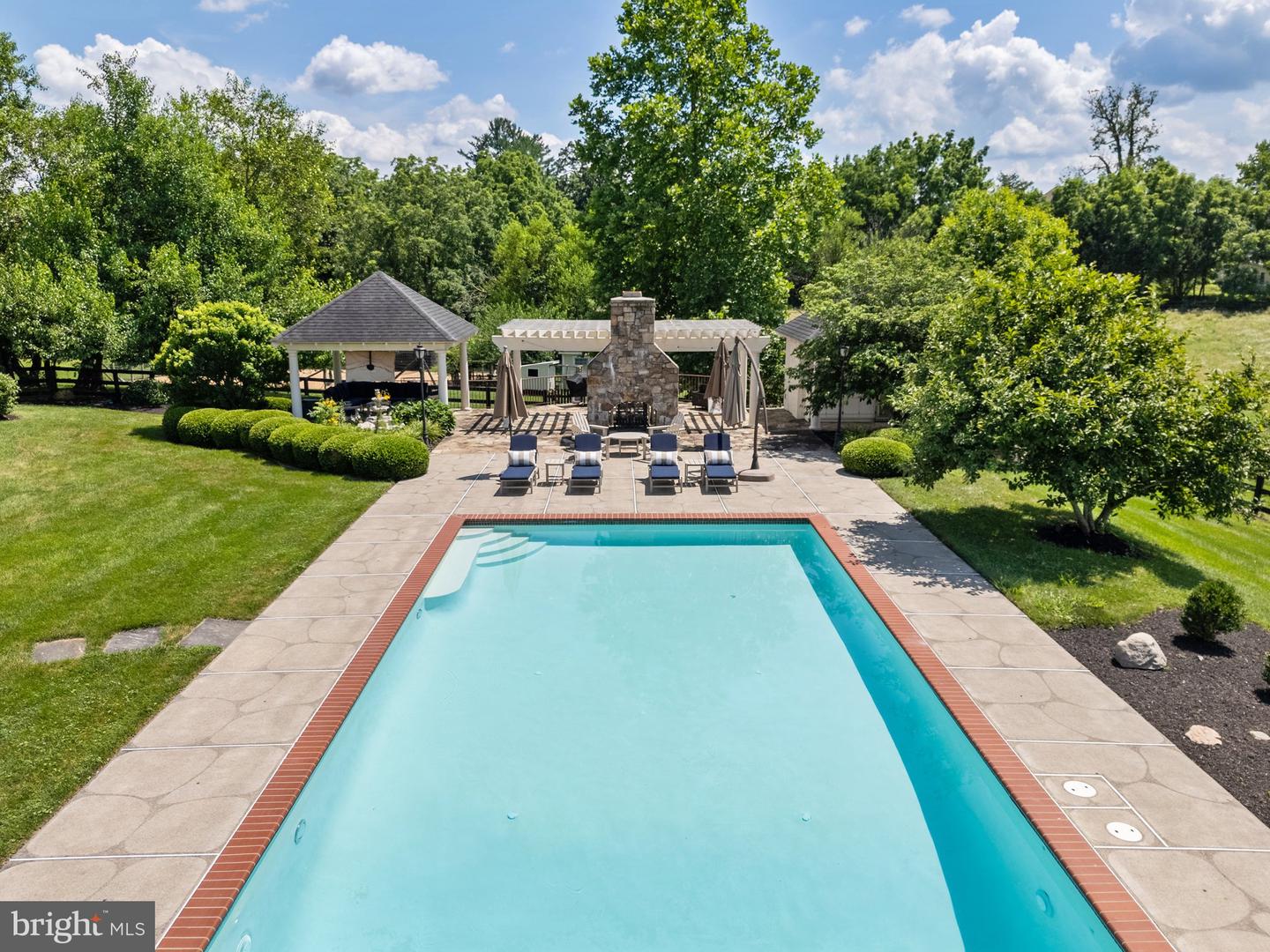 15999 HAMPTON RD, HAMILTON, Virginia 20158, 5 Bedrooms Bedrooms, ,6 BathroomsBathrooms,Residential,For sale,15999 HAMPTON RD,VALO2101718 MLS # VALO2101718