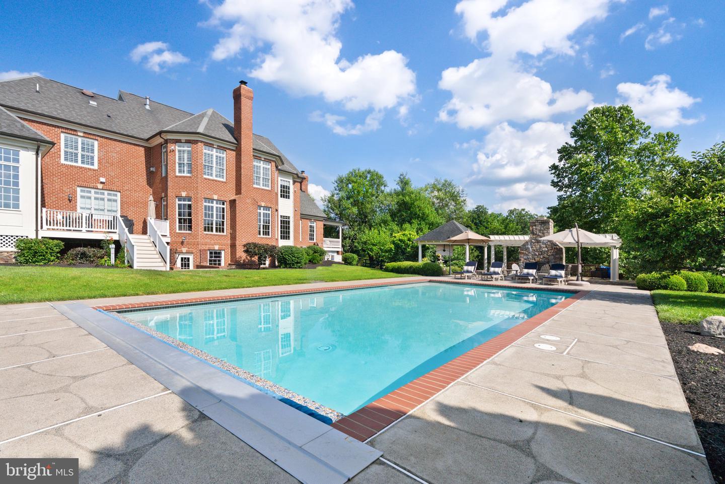 15999 HAMPTON RD, HAMILTON, Virginia 20158, 5 Bedrooms Bedrooms, ,6 BathroomsBathrooms,Residential,For sale,15999 HAMPTON RD,VALO2101718 MLS # VALO2101718