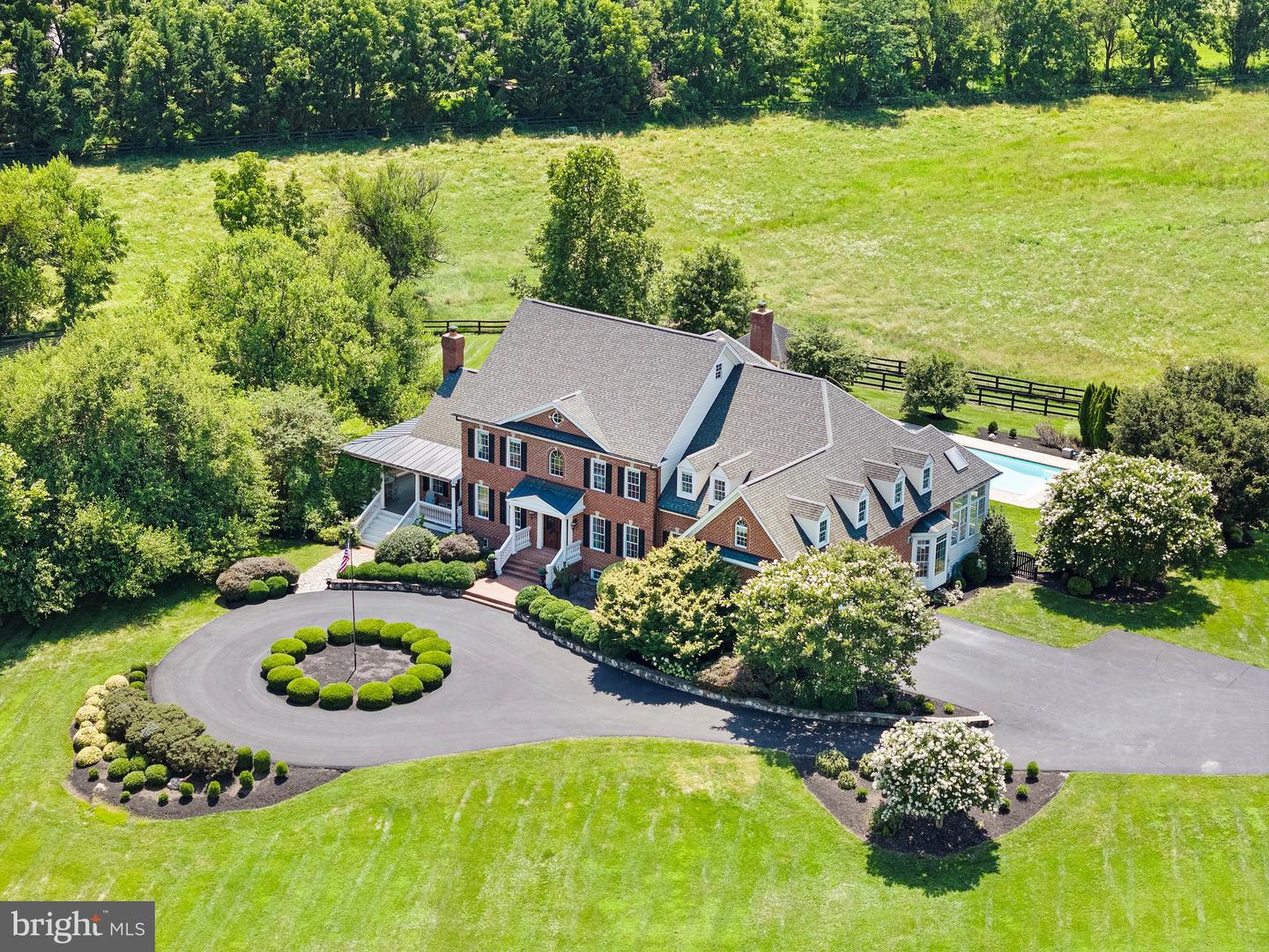15999 HAMPTON RD, HAMILTON, Virginia 20158, 5 Bedrooms Bedrooms, ,6 BathroomsBathrooms,Residential,For sale,15999 HAMPTON RD,VALO2101718 MLS # VALO2101718