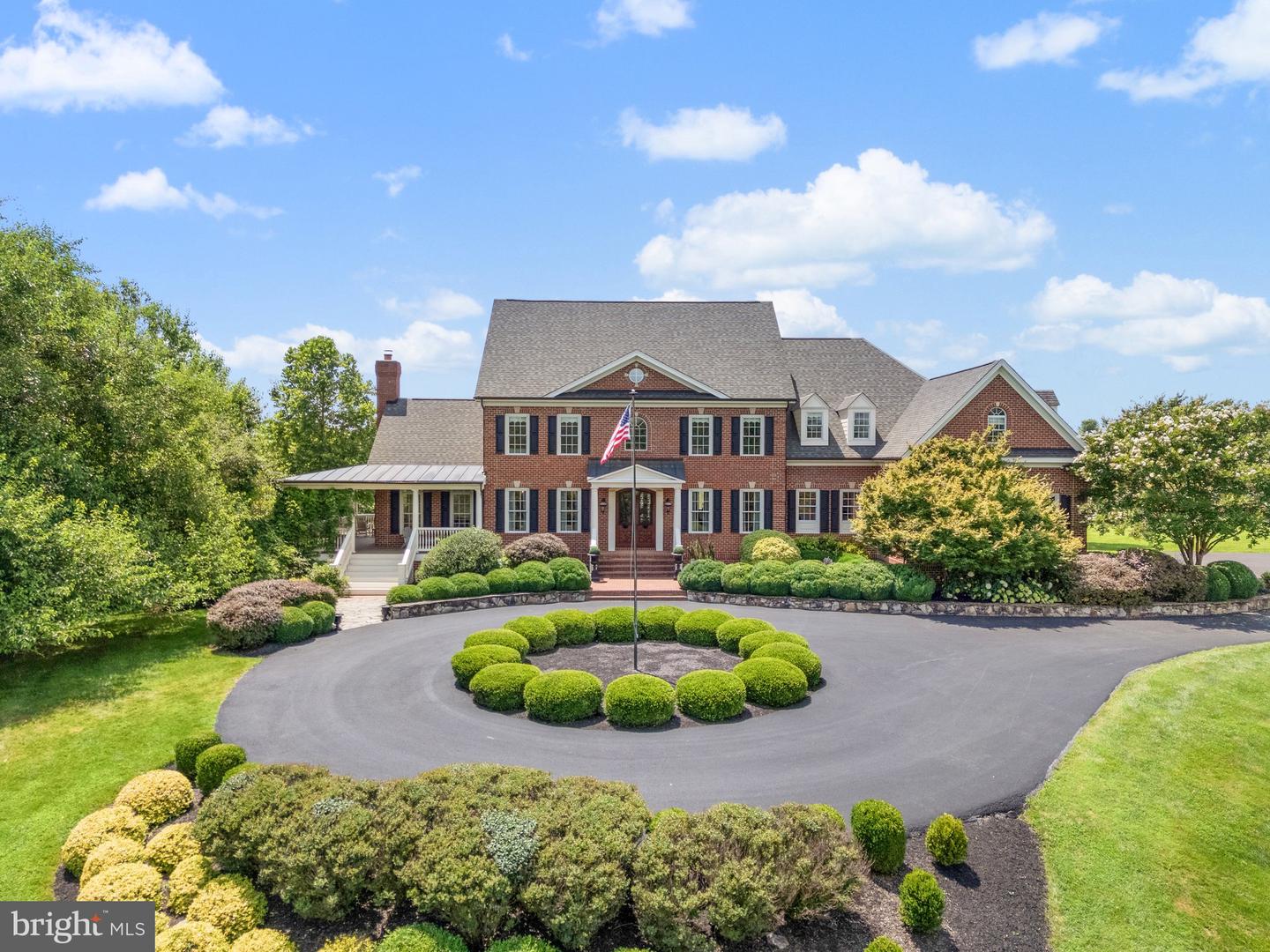 15999 HAMPTON RD, HAMILTON, Virginia 20158, 5 Bedrooms Bedrooms, ,6 BathroomsBathrooms,Residential,For sale,15999 HAMPTON RD,VALO2101718 MLS # VALO2101718