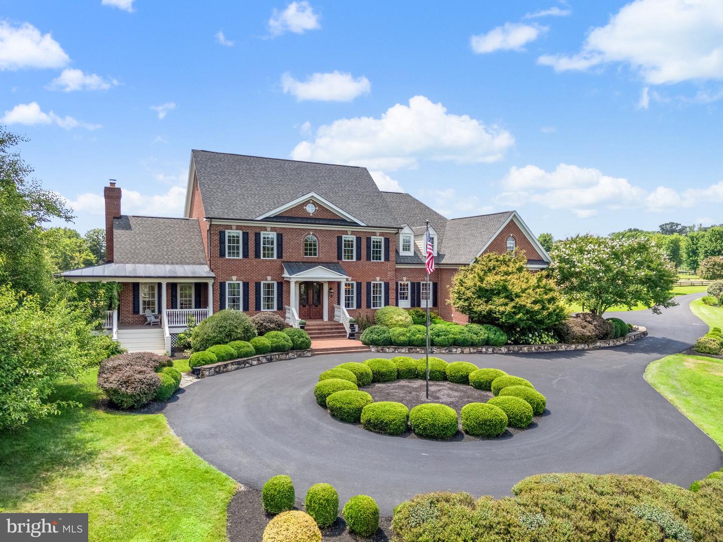 15999 HAMPTON RD, HAMILTON, Virginia 20158, 5 Bedrooms Bedrooms, ,6 BathroomsBathrooms,Residential,For sale,15999 HAMPTON RD,VALO2101718 MLS # VALO2101718