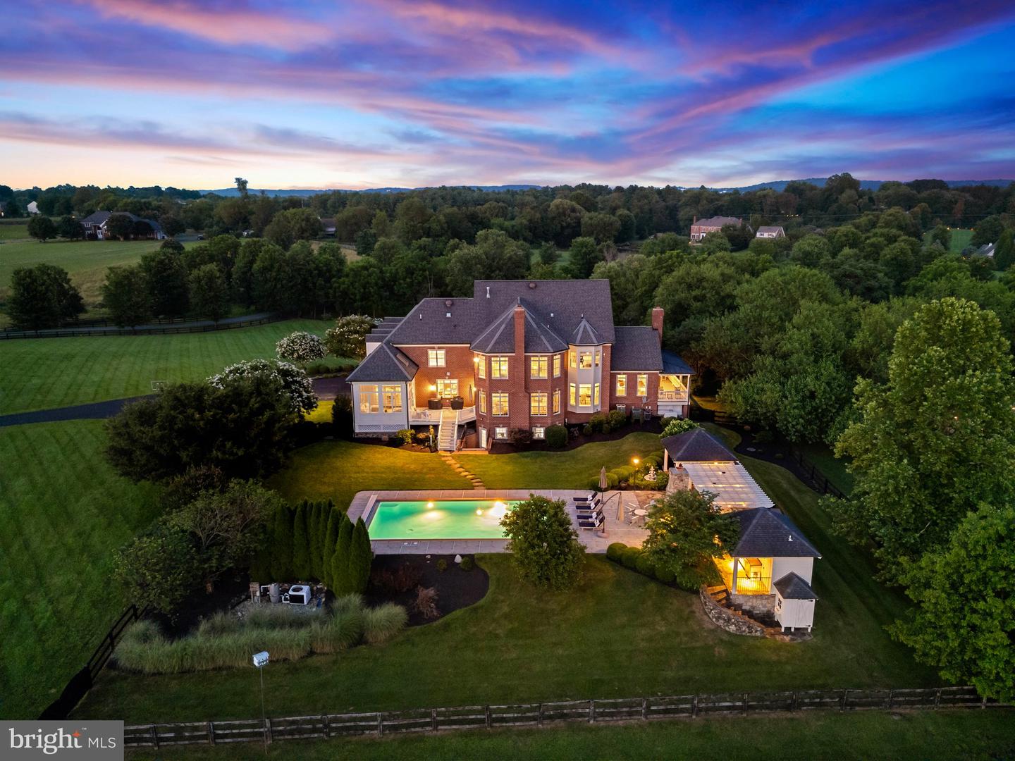 15999 HAMPTON RD, HAMILTON, Virginia 20158, 5 Bedrooms Bedrooms, ,6 BathroomsBathrooms,Residential,For sale,15999 HAMPTON RD,VALO2101718 MLS # VALO2101718