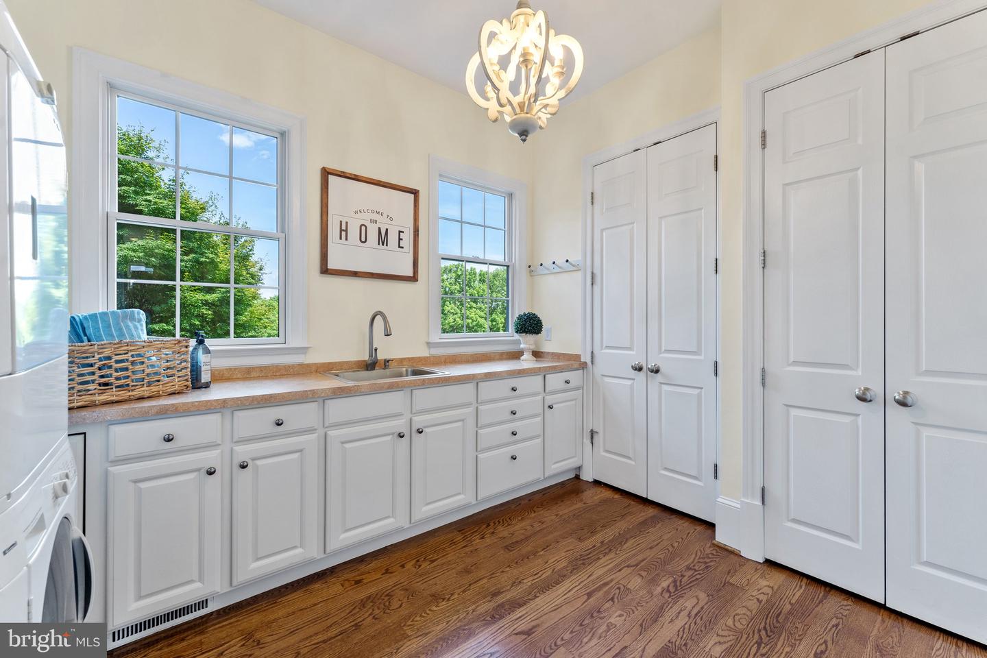 15999 HAMPTON RD, HAMILTON, Virginia 20158, 5 Bedrooms Bedrooms, ,6 BathroomsBathrooms,Residential,For sale,15999 HAMPTON RD,VALO2101718 MLS # VALO2101718