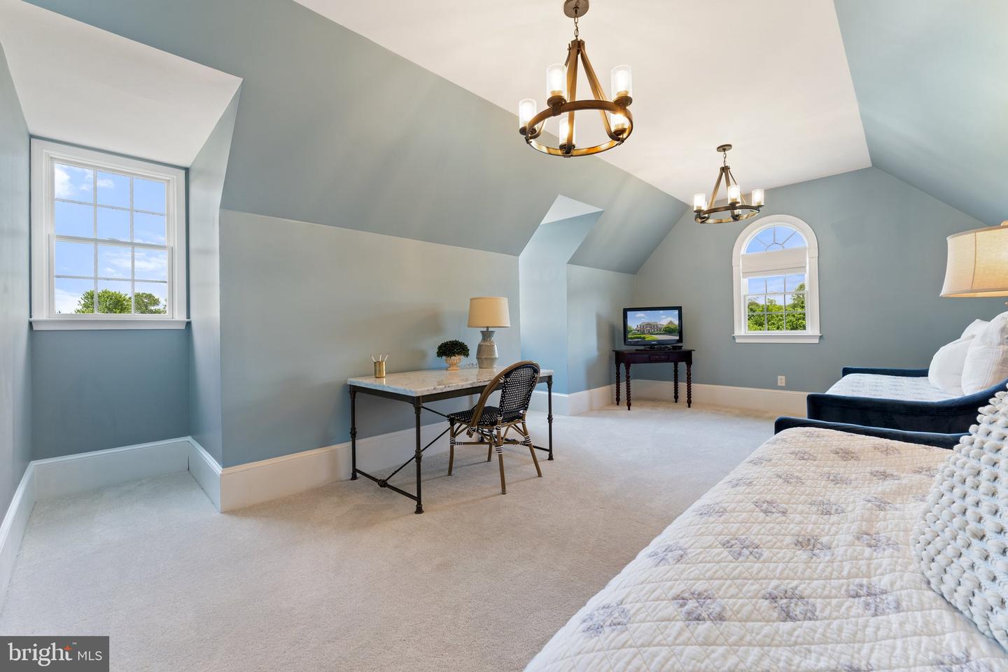 15999 HAMPTON RD, HAMILTON, Virginia 20158, 5 Bedrooms Bedrooms, ,6 BathroomsBathrooms,Residential,For sale,15999 HAMPTON RD,VALO2101718 MLS # VALO2101718
