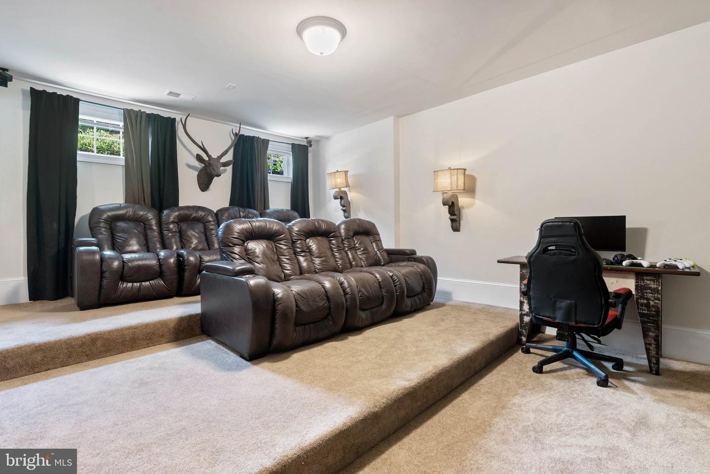 15999 HAMPTON RD, HAMILTON, Virginia 20158, 5 Bedrooms Bedrooms, ,6 BathroomsBathrooms,Residential,For sale,15999 HAMPTON RD,VALO2101718 MLS # VALO2101718
