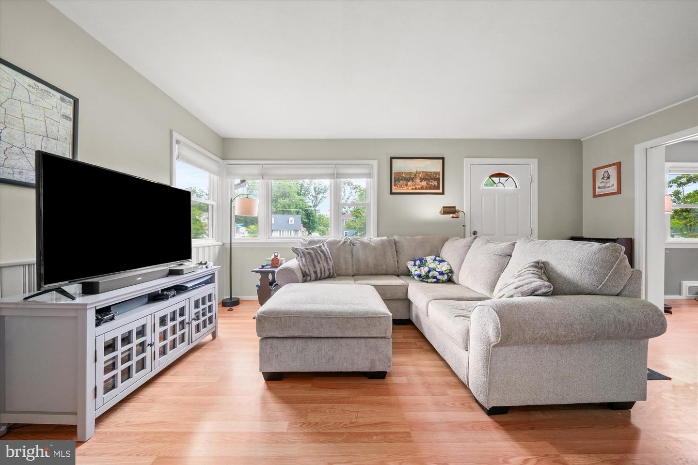 6926 VANDERBILT DR, ALEXANDRIA, Virginia 22307, 3 Bedrooms Bedrooms, ,2 BathroomsBathrooms,Residential,For sale,6926 VANDERBILT DR,VAFX2254748 MLS # VAFX2254748