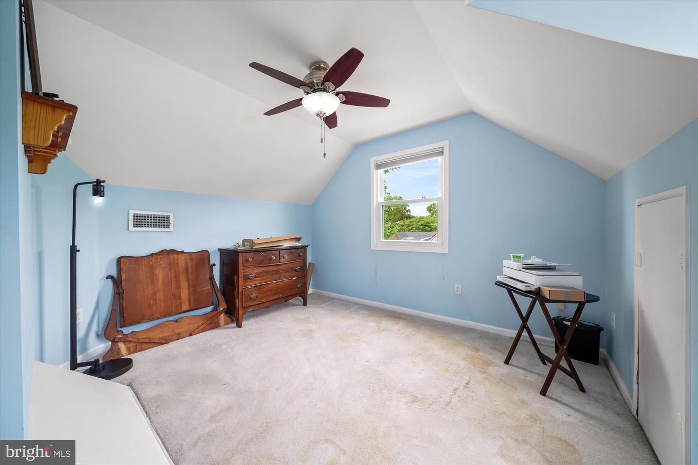 6926 VANDERBILT DR, ALEXANDRIA, Virginia 22307, 3 Bedrooms Bedrooms, ,2 BathroomsBathrooms,Residential,For sale,6926 VANDERBILT DR,VAFX2254748 MLS # VAFX2254748