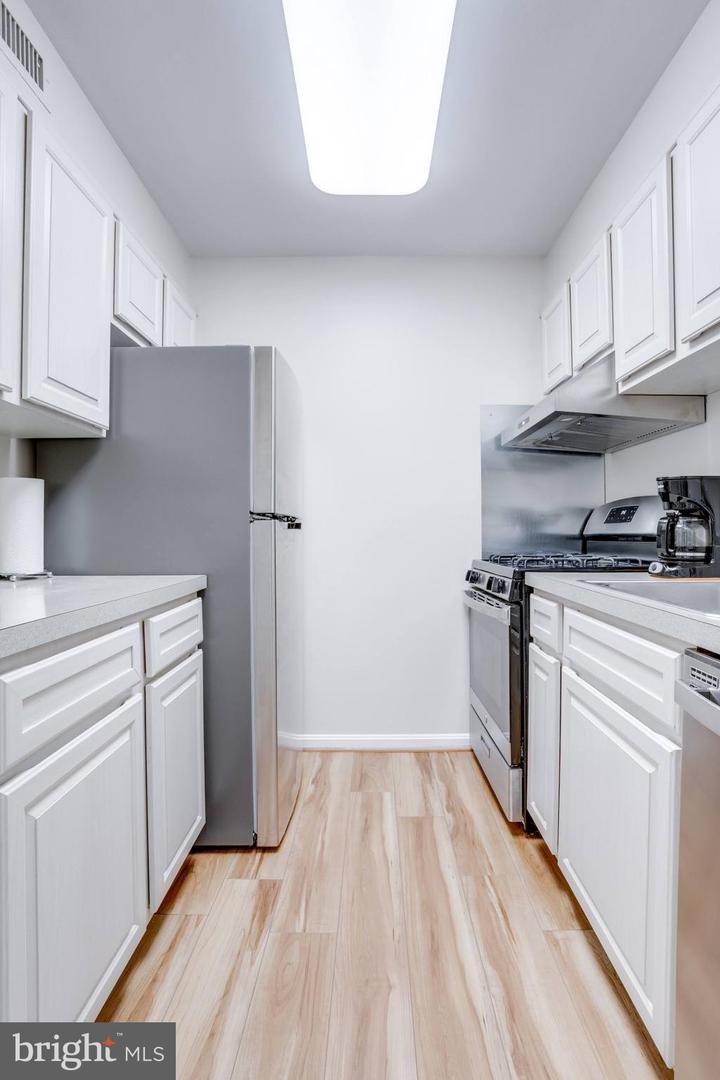 5835 COVE LANDING RD #204, BURKE, Virginia 22015, 1 Bedroom Bedrooms, ,1 BathroomBathrooms,Residential,For sale,5835 COVE LANDING RD #204,VAFX2254920 MLS # VAFX2254920