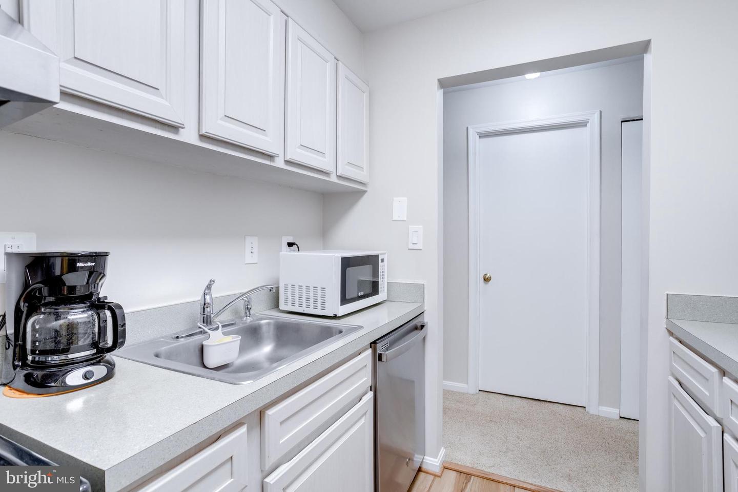 5835 COVE LANDING RD #204, BURKE, Virginia 22015, 1 Bedroom Bedrooms, ,1 BathroomBathrooms,Residential,For sale,5835 COVE LANDING RD #204,VAFX2254920 MLS # VAFX2254920