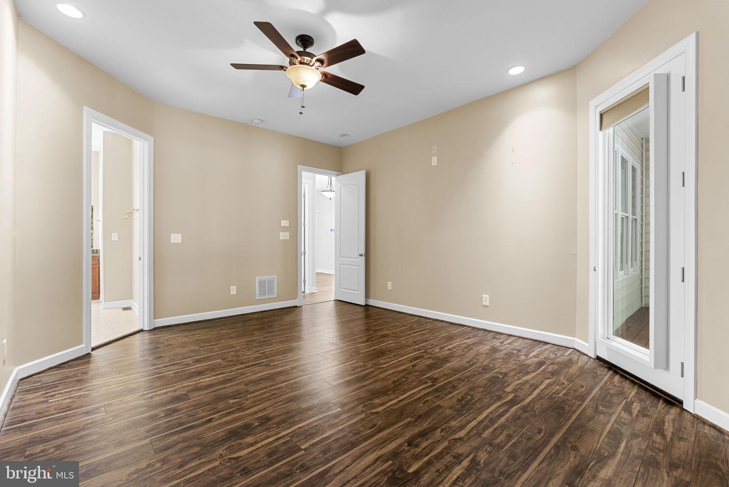 100 LAKEWOOD DR, WILLIAMSBURG, Virginia 23185, 4 Bedrooms Bedrooms, 9 Rooms Rooms,3 BathroomsBathrooms,Residential,For sale,100 LAKEWOOD DR,VAJC2000500 MLS # VAJC2000500